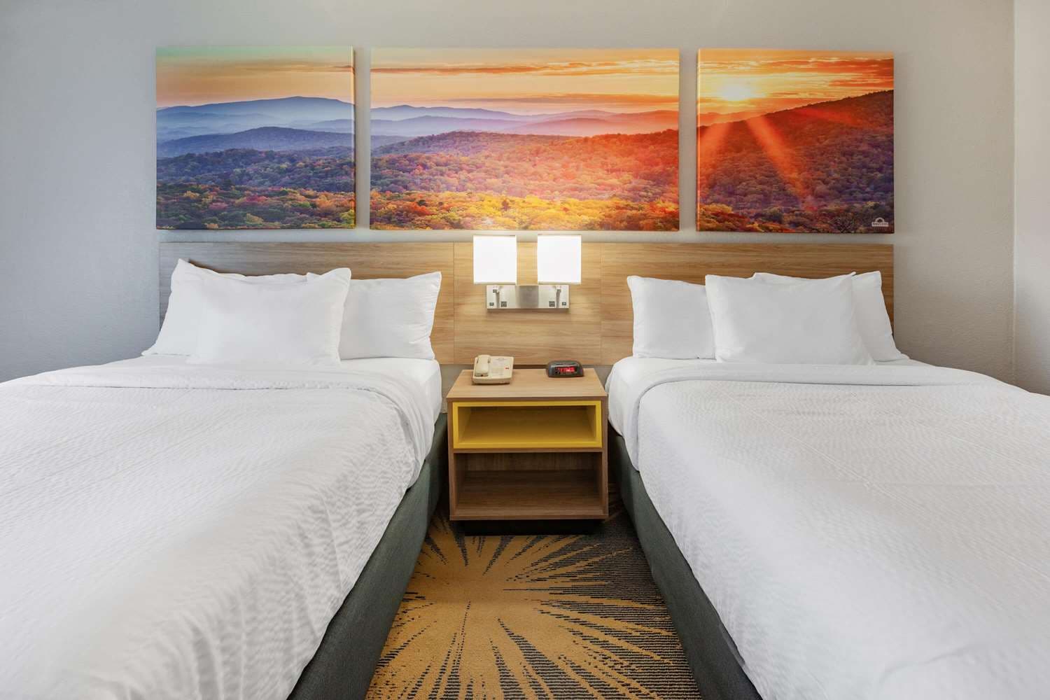 Days Inn by Wyndham Roanoke Hollins Near I-81