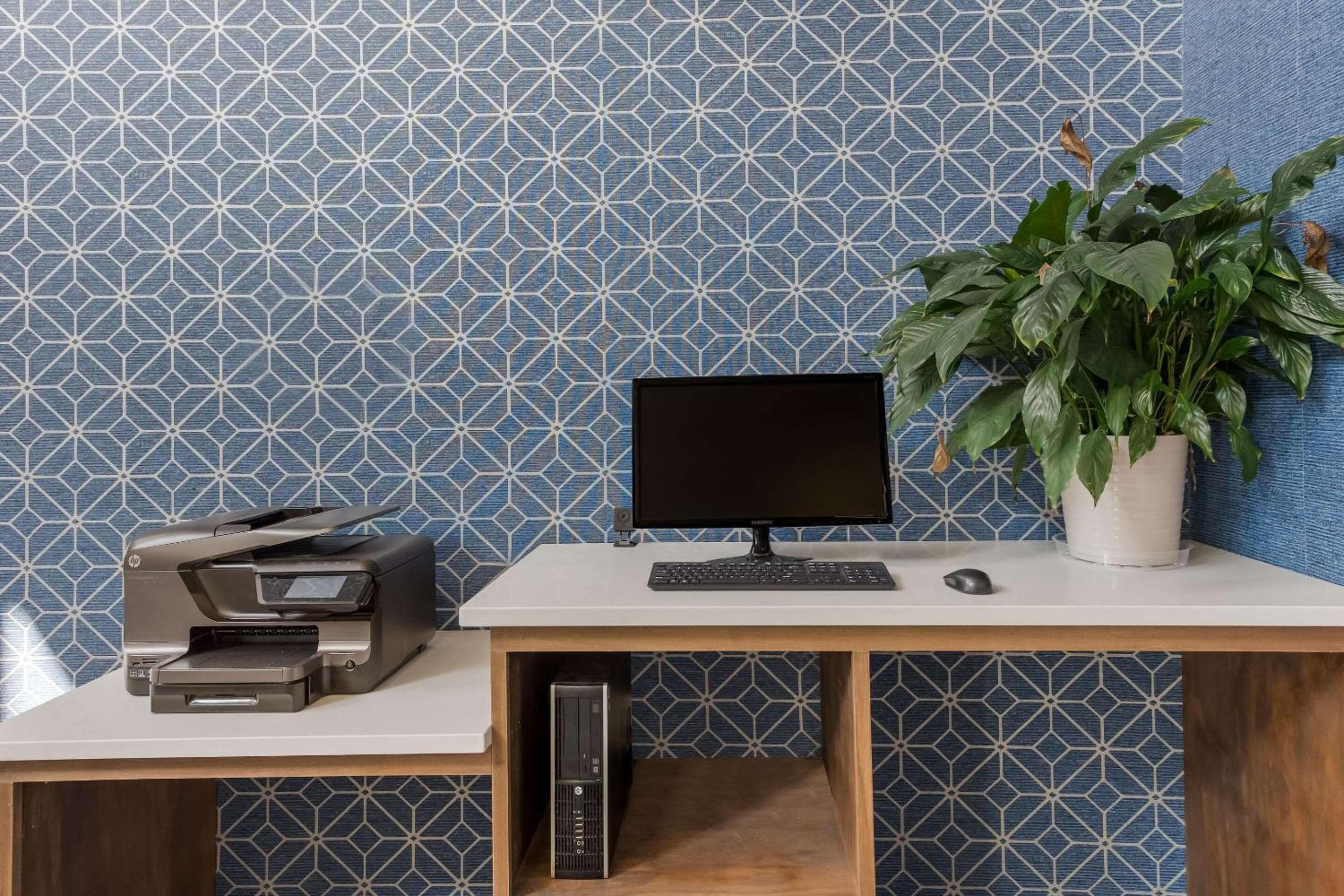 Comfort Inn & Suites Tipp City Dayton North I-75