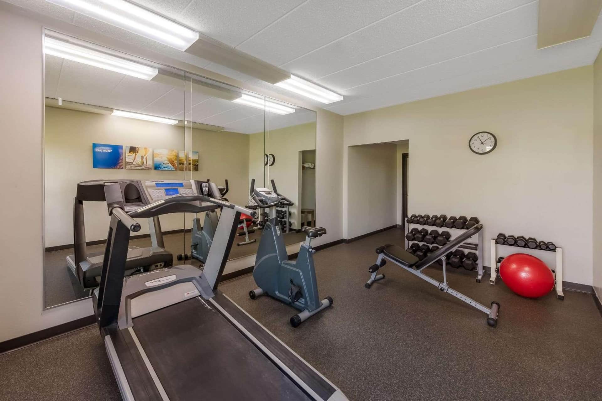 Comfort Inn & Suites Tipp City Dayton North I-75