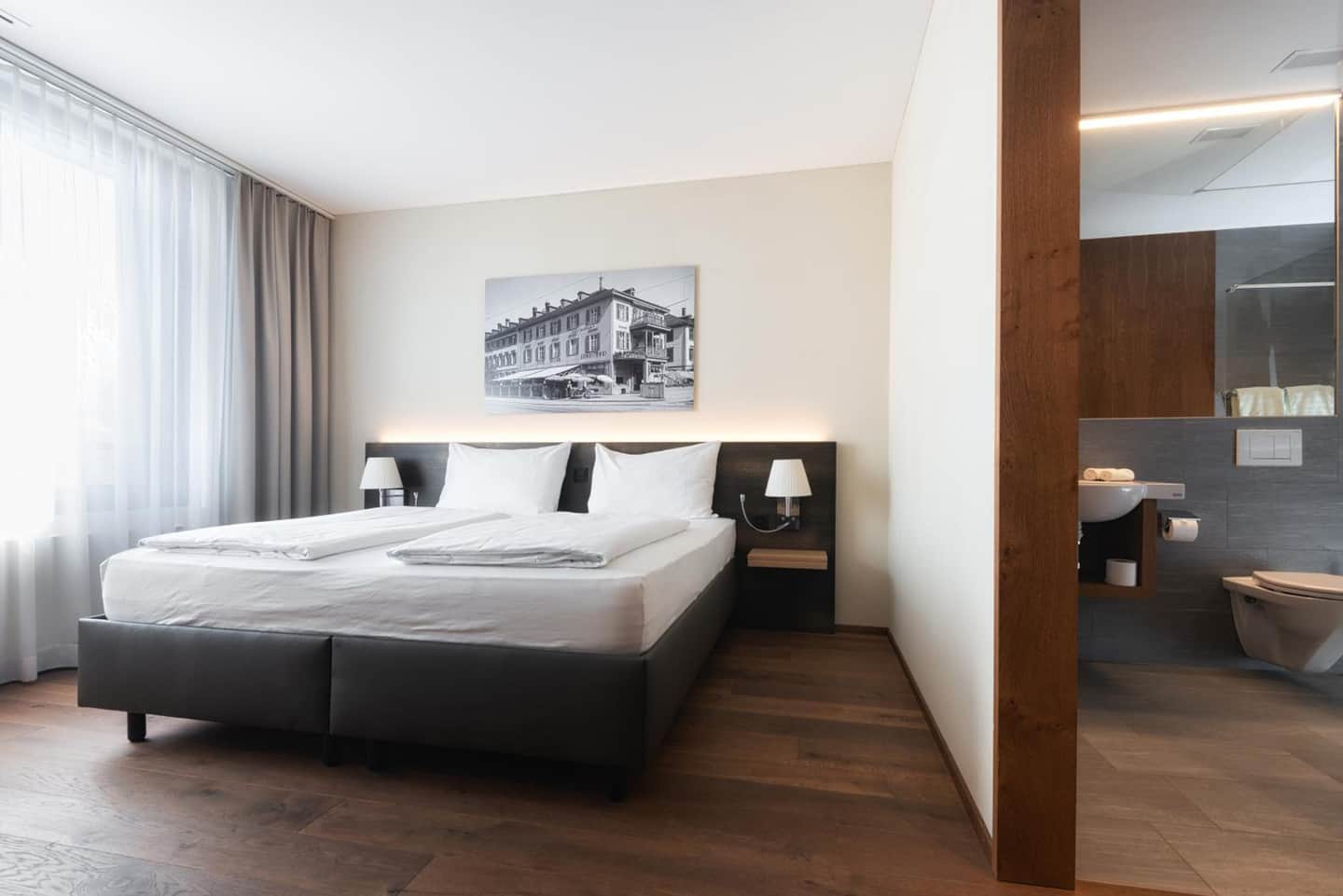 Hotel one66