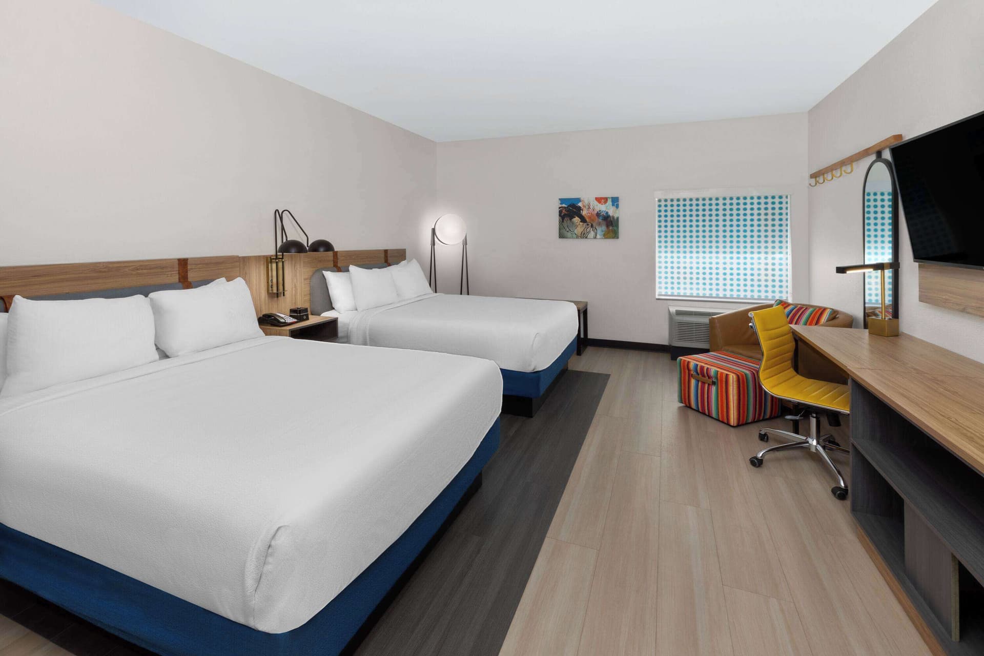 La Quinta Inn & Suites by Wyndham El Paso East Loop-375
