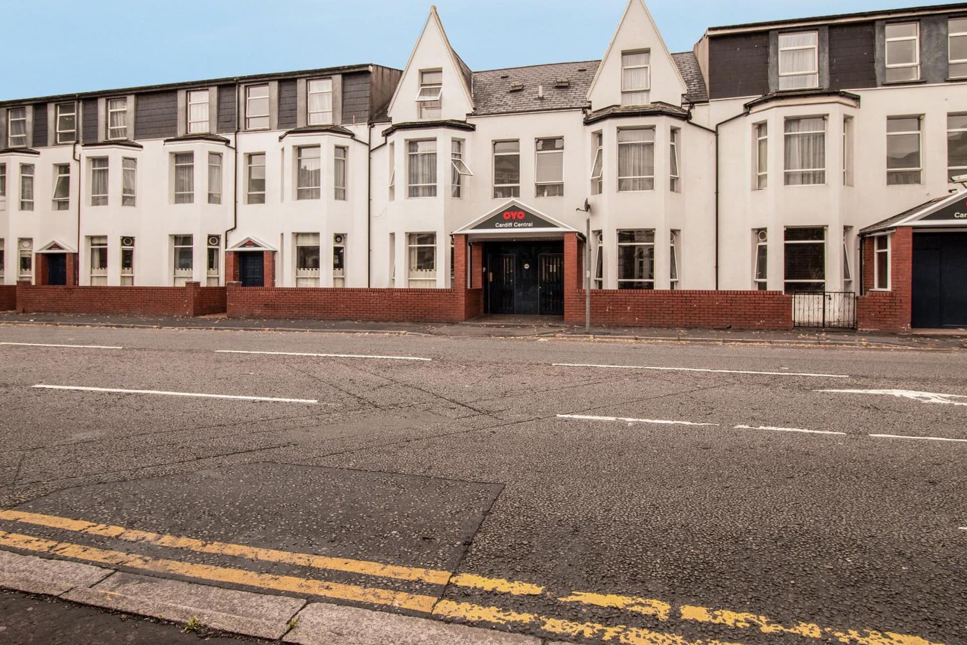 Cardiff Central Hotel by Belvilla