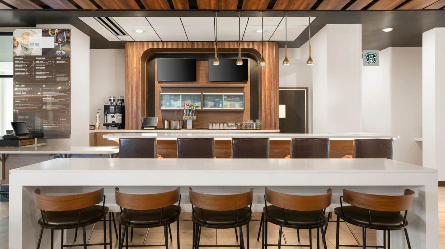 Courtyard by Marriott Seattle SeaTac Airport
