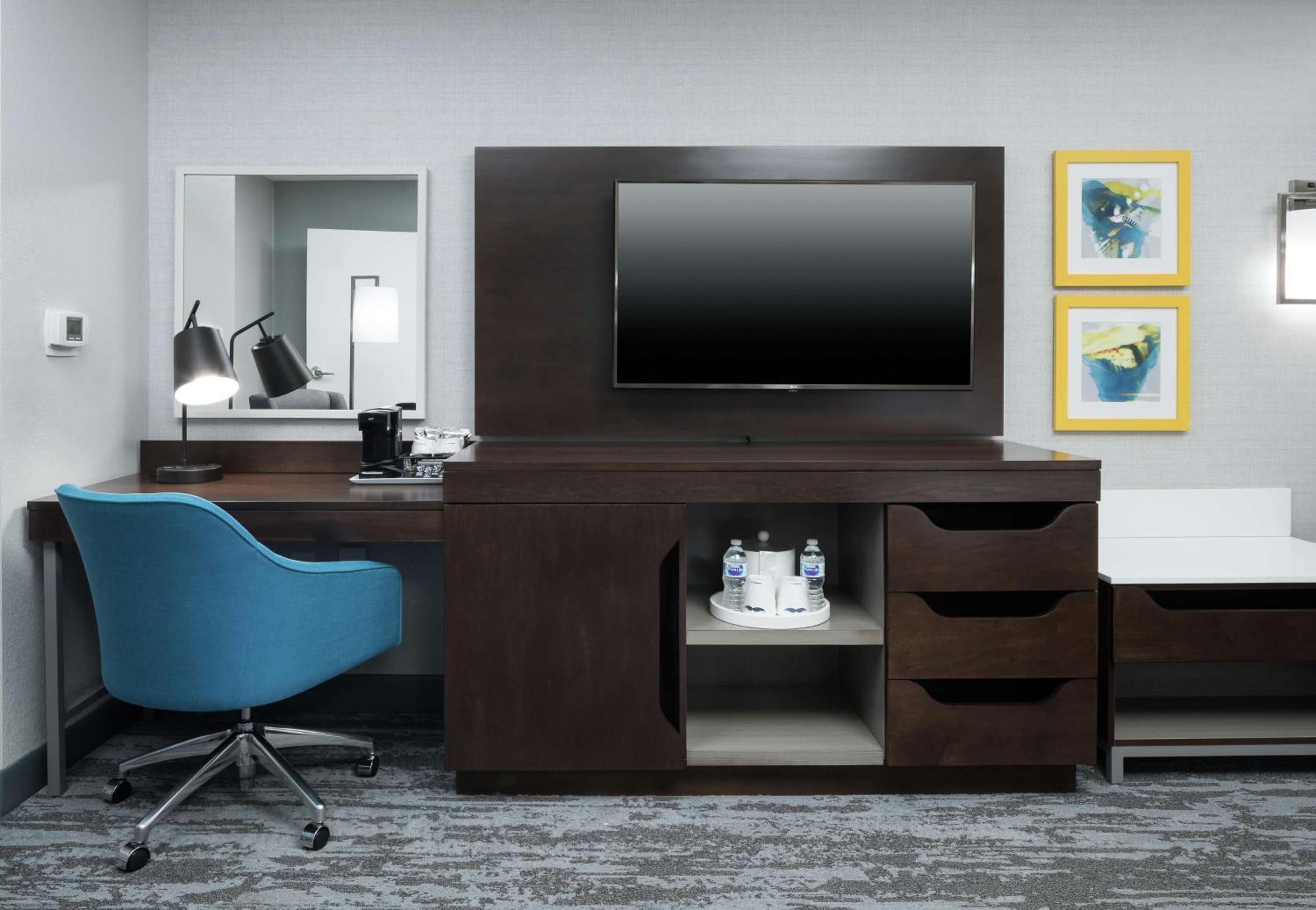 Hampton Inn & Suites Memphis at Beale Street