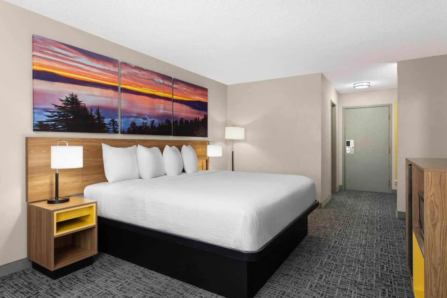 Days Inn by Wyndham Rawlins