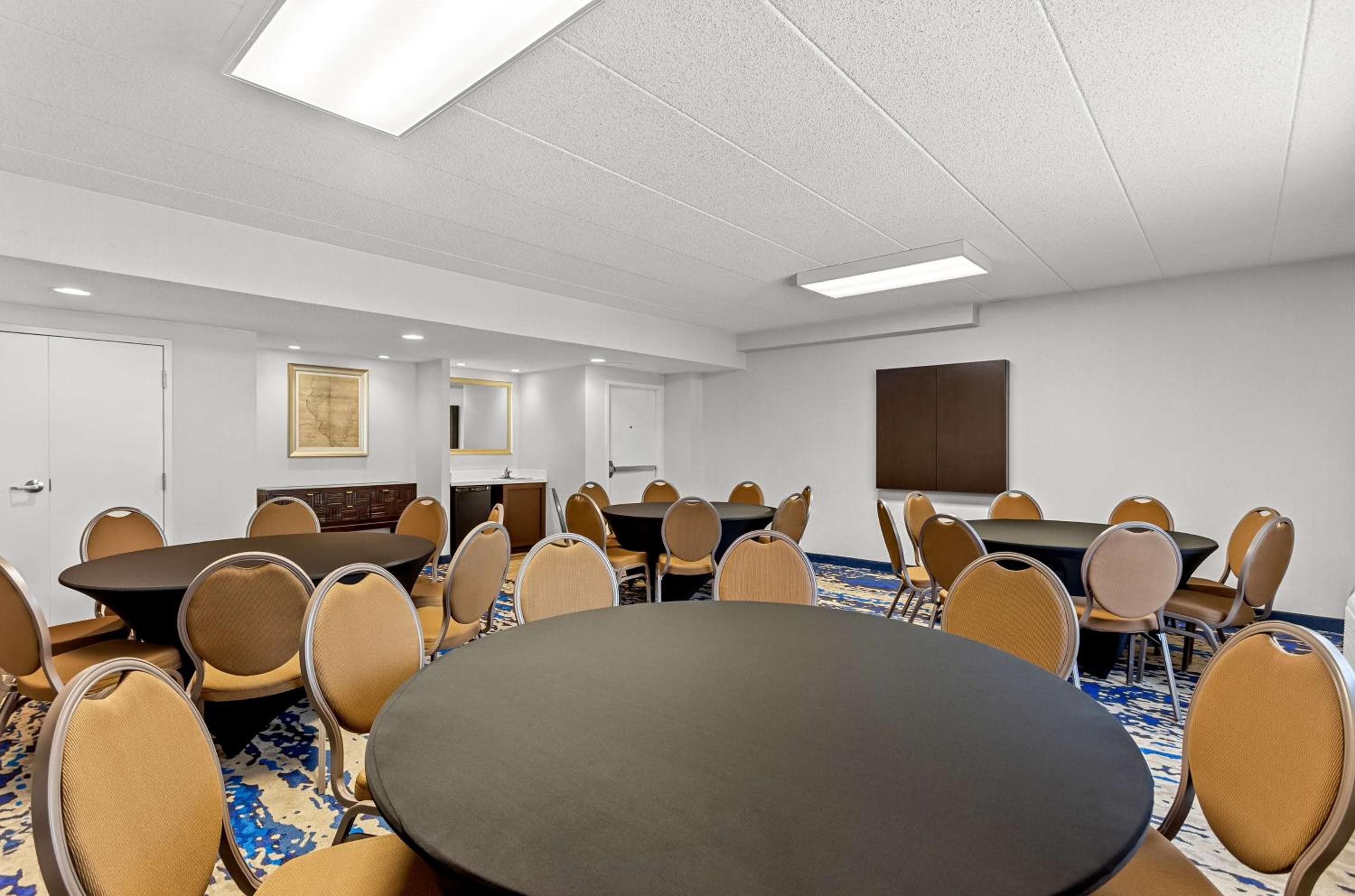 Hampton Inn Chicago-Naperville