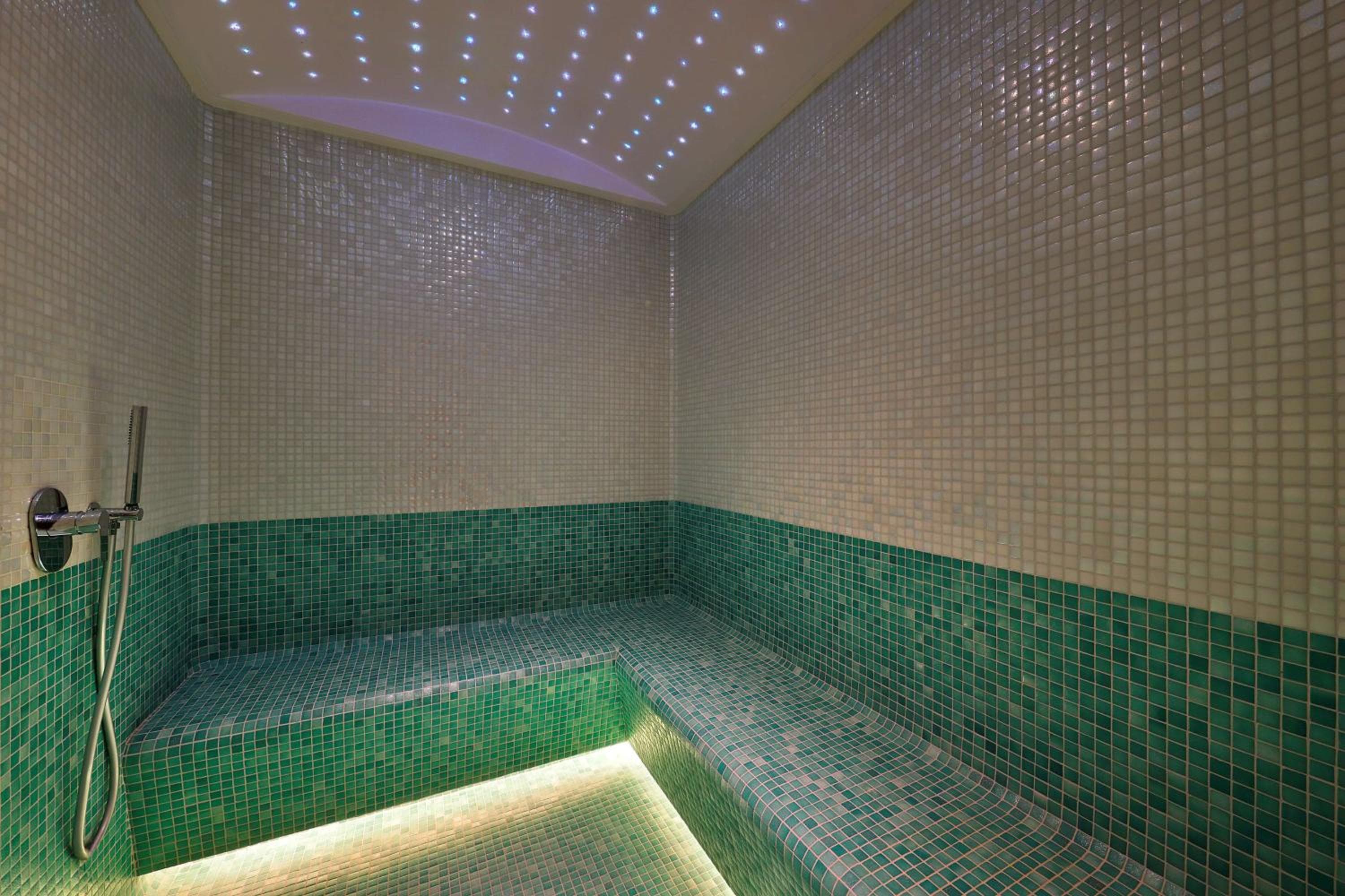 DoubleTree by Hilton Sharjah Waterfront Hotel & Residences