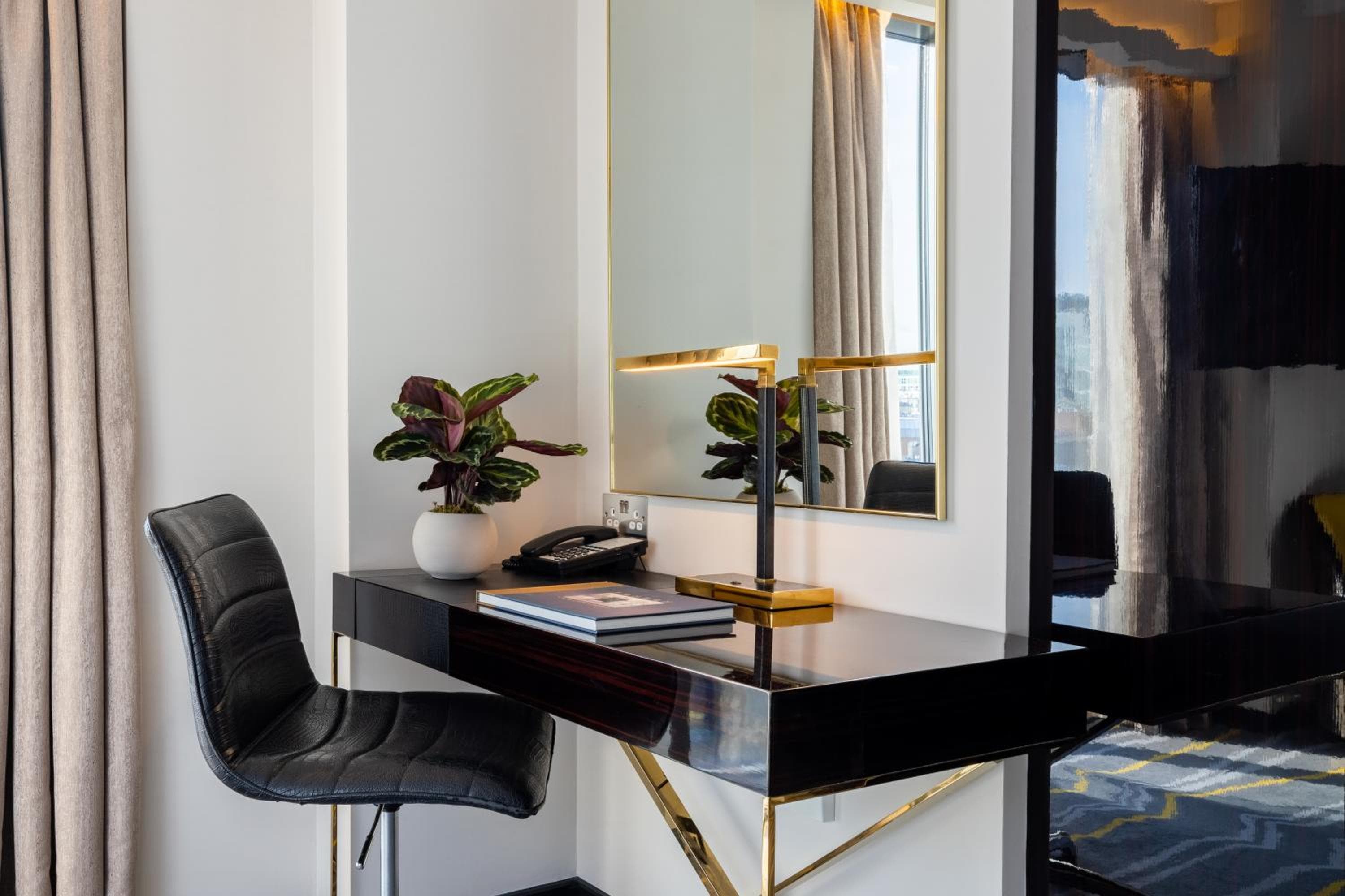 Leonardo Hotel London Aldgate