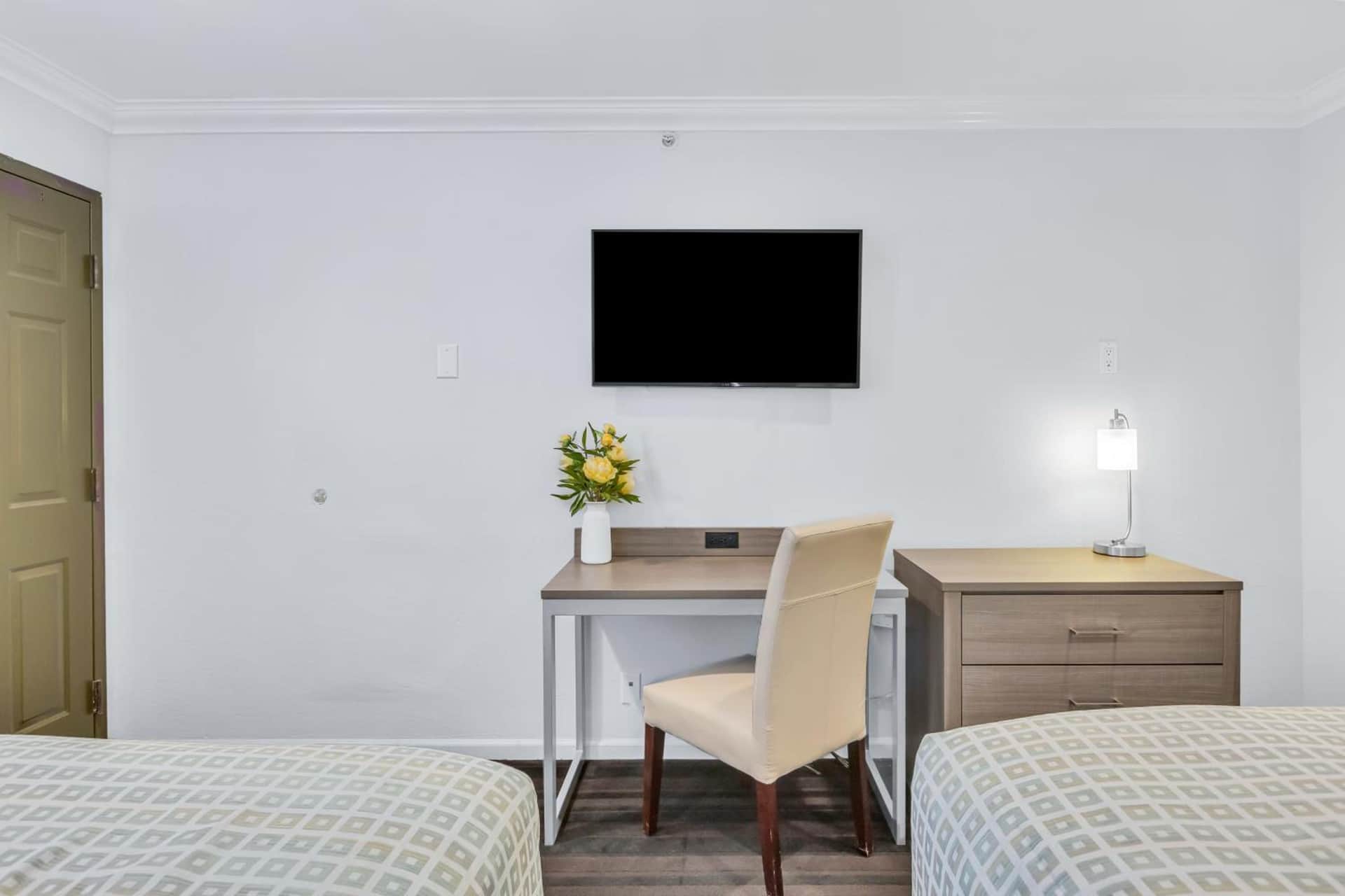 Napa Valley Hotel and Suites
