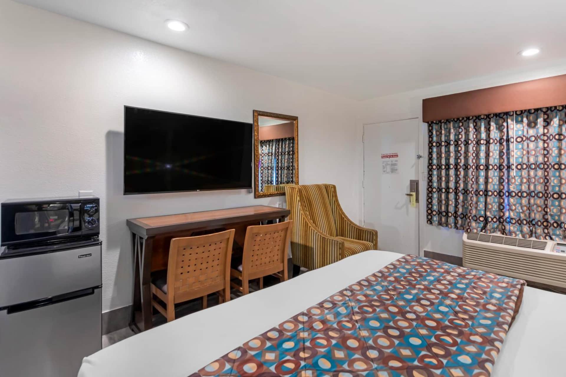 Anaheim Discovery Inn & Suites At The Park
