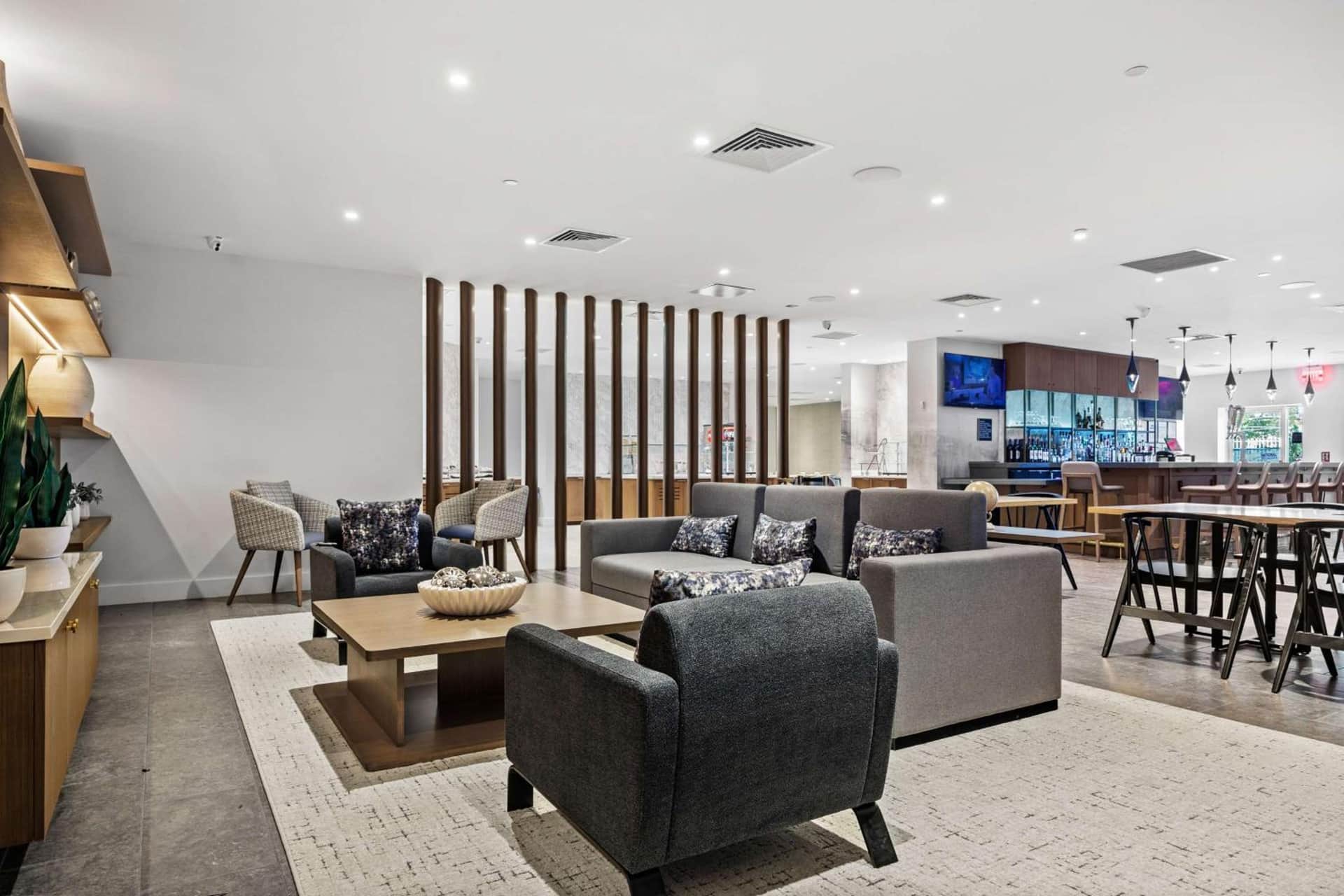 DoubleTree by Hilton New York JFK Airport