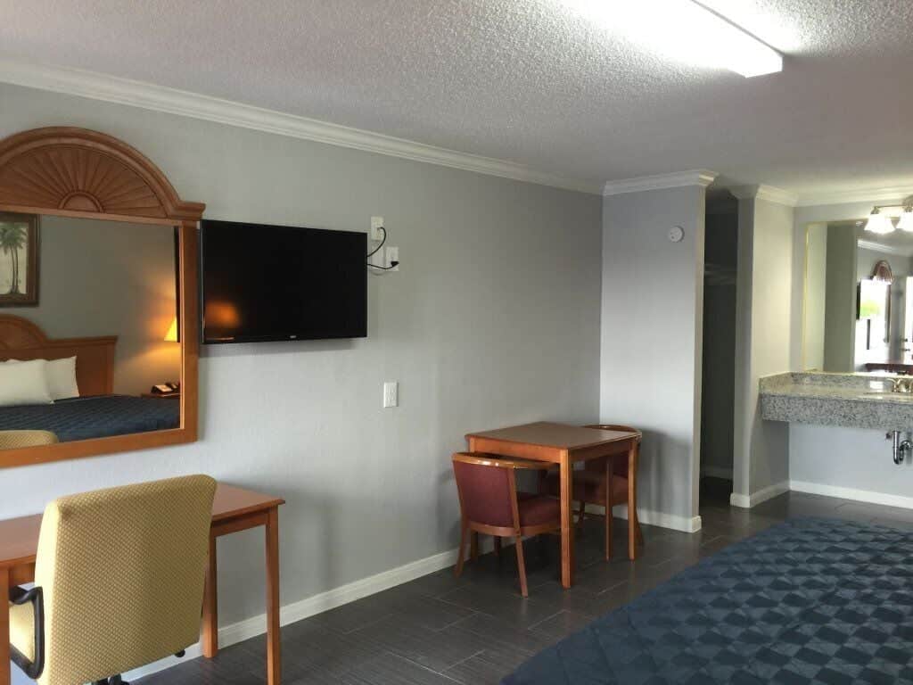 Bestway Inn