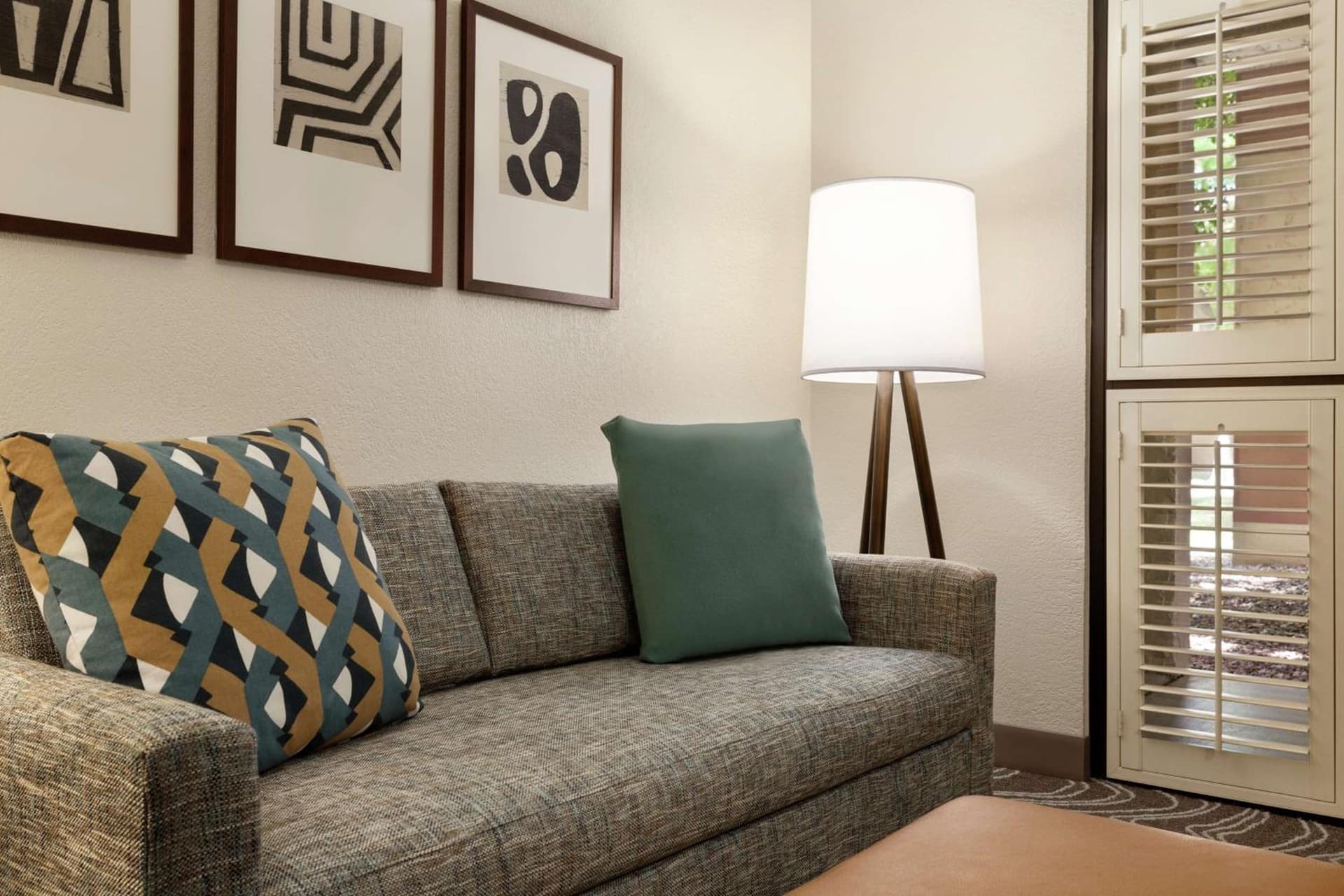 Embassy Suites by Hilton Phoenix Tempe