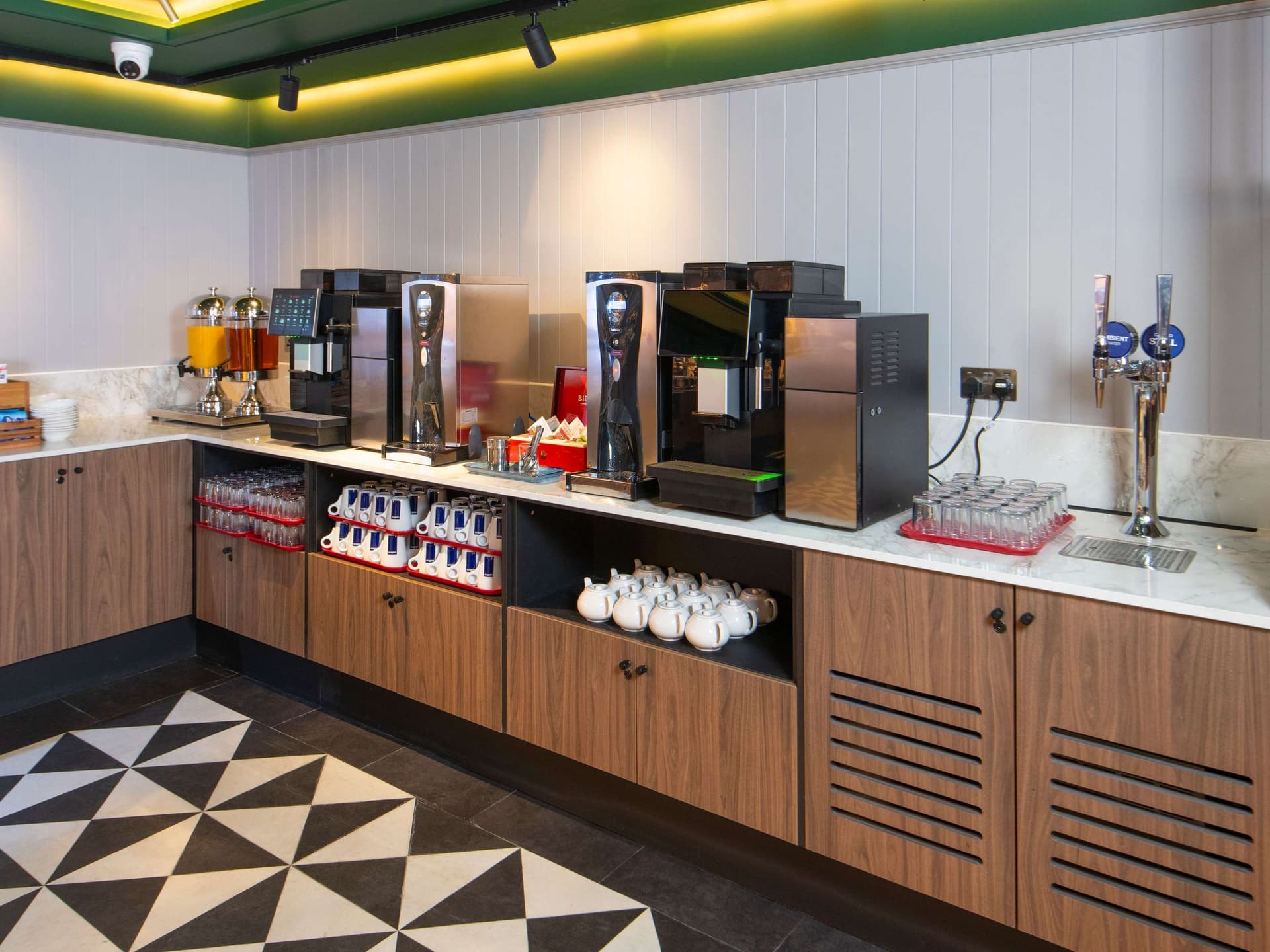 ibis Styles London Gatwick Airport