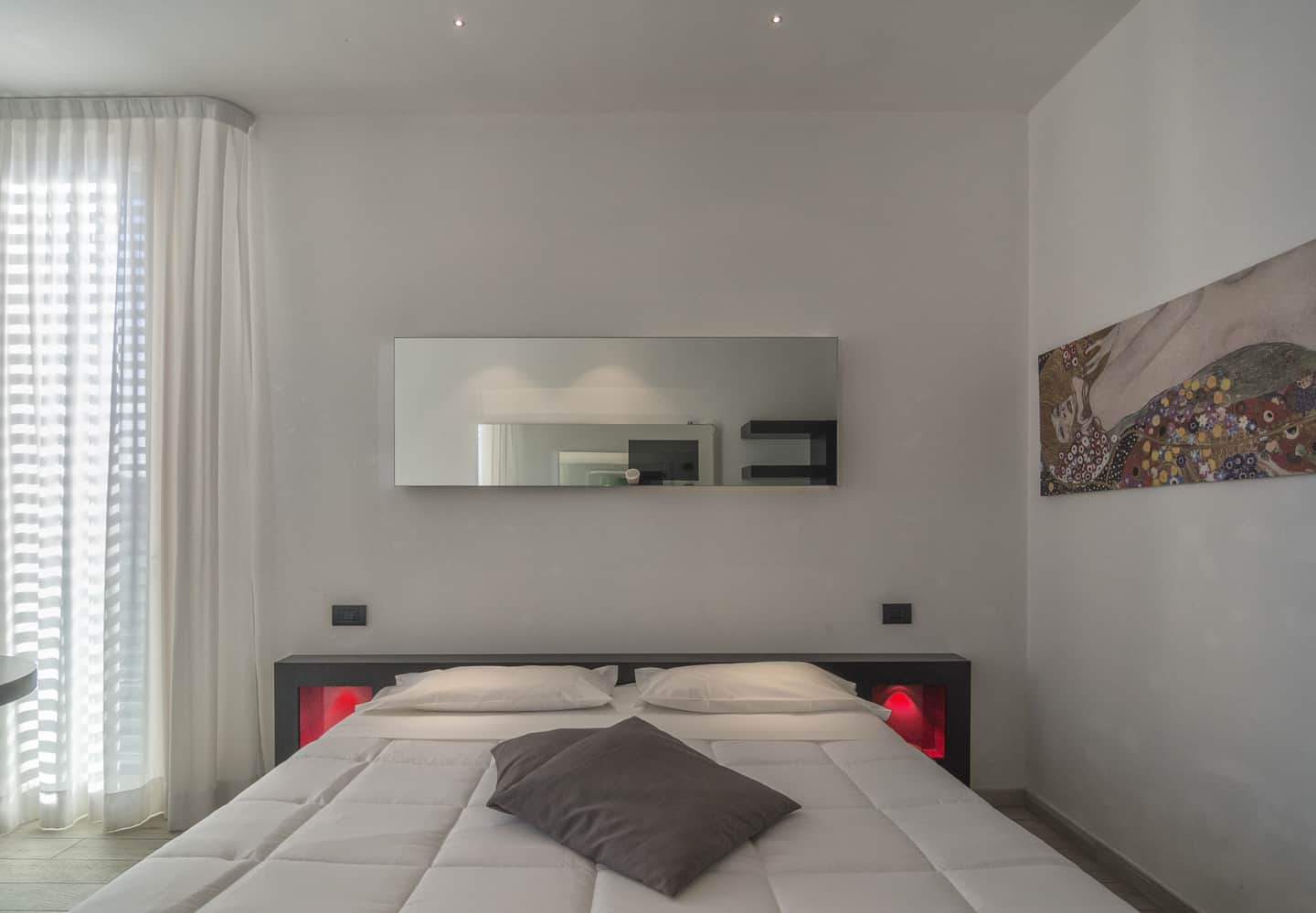 Blue Shades ApartHotel