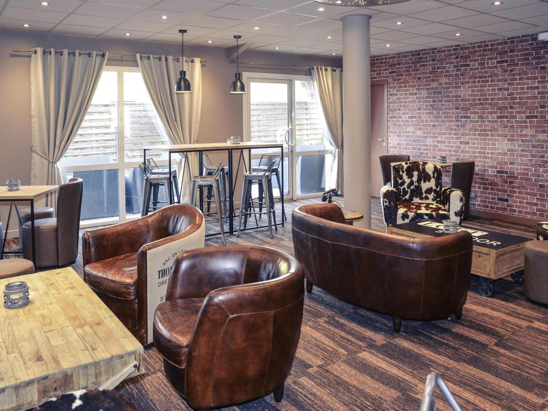 Mercure Lyon Est Chaponnay Hotel