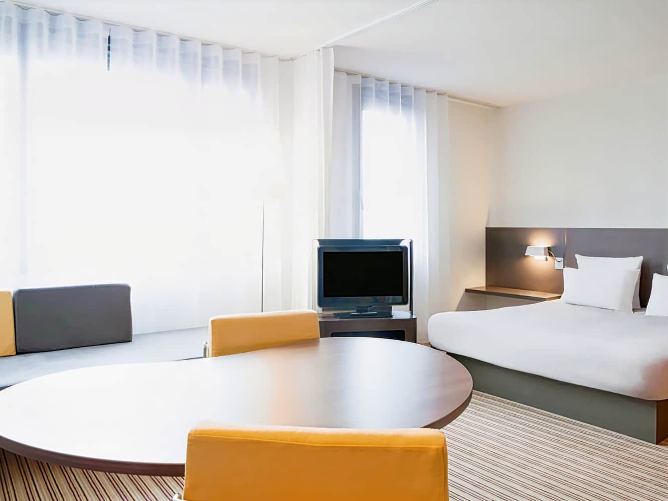 Novotel Suites Paris Nord 18ème