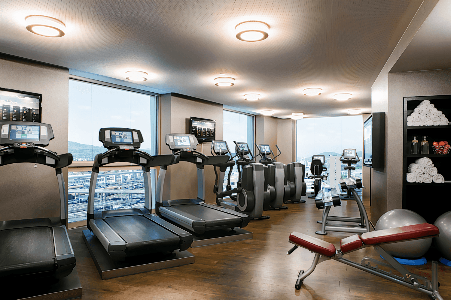 Renaissance Zurich Tower Hotel